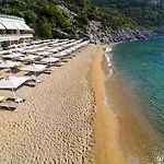 Tosca 4* Palaiontsiflikion
