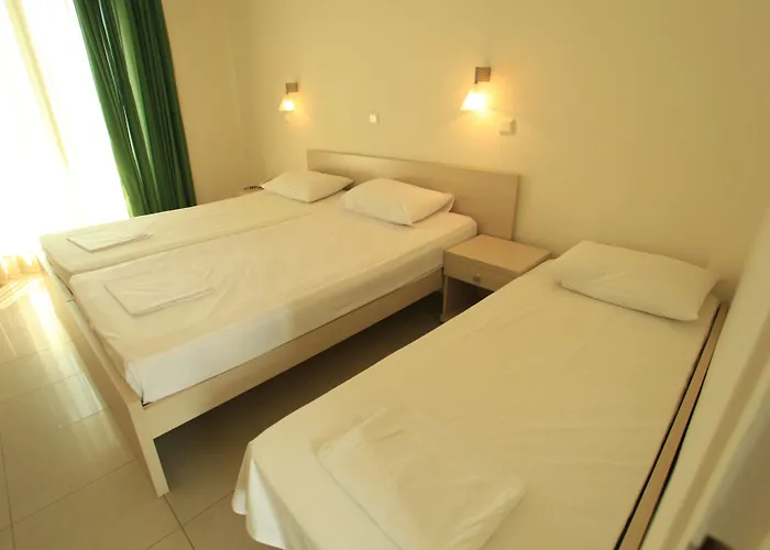 Tosca Hotel PalaiónTsiflíkion