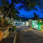 Ξενοδοχείο Tosca PalaiónTsiflíkion
