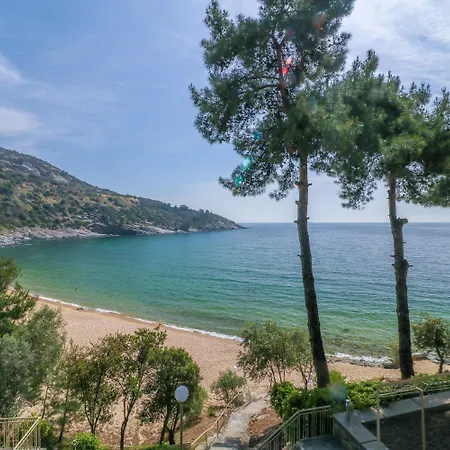 Tosca Otel PalaiónTsiflíkion