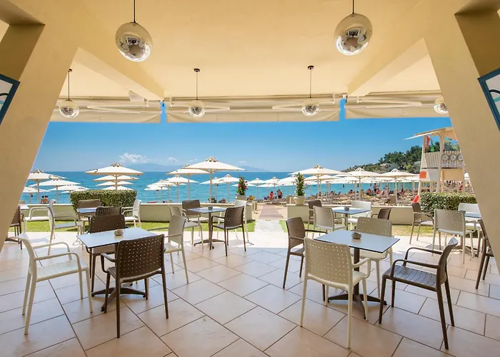 Tosca 4* PalaiónTsiflíkion