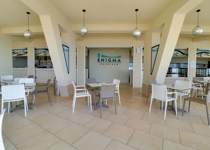 Tosca PalaiónTsiflíkion