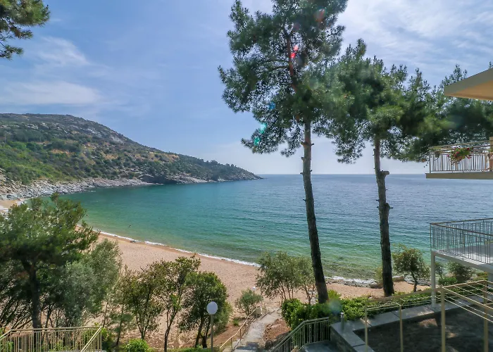 Tosca Hotel PalaiónTsiflíkion