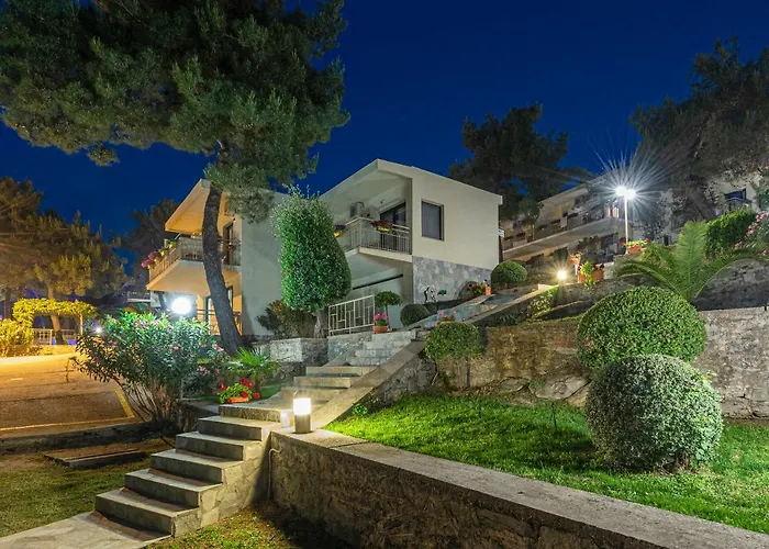 Tosca 4* PalaiónTsiflíkion